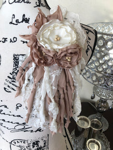 Cappuccino and Cream Flower Pin # 470